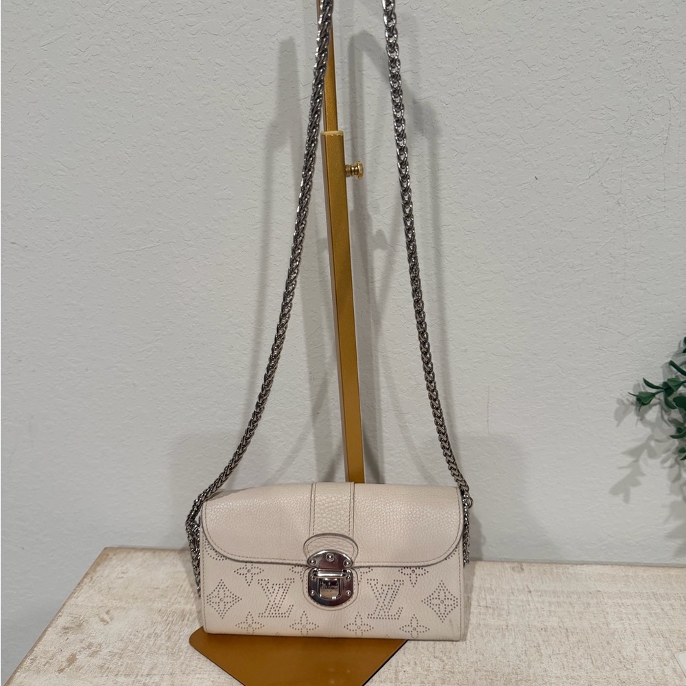 Louis Vuitton Iris Mahina Calfskin leather long wallet